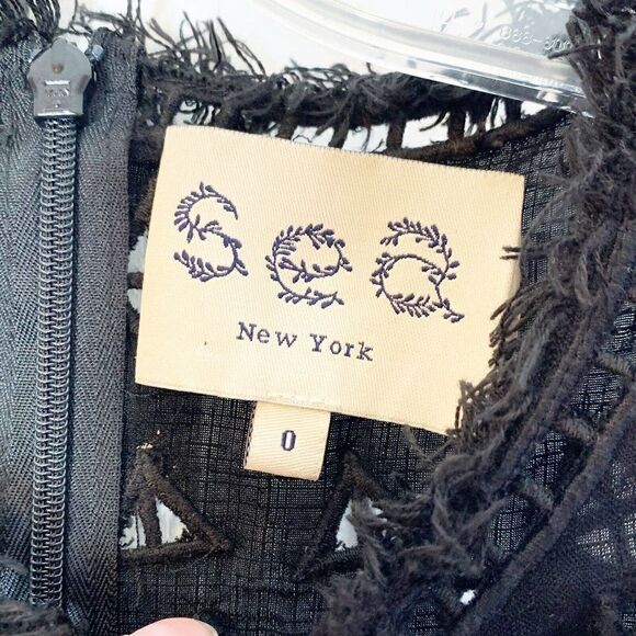 Sea New York Eyelet and Lace Sleeveless Top Black Peplum Style Women’s Size 0 - Picture 4 of 10